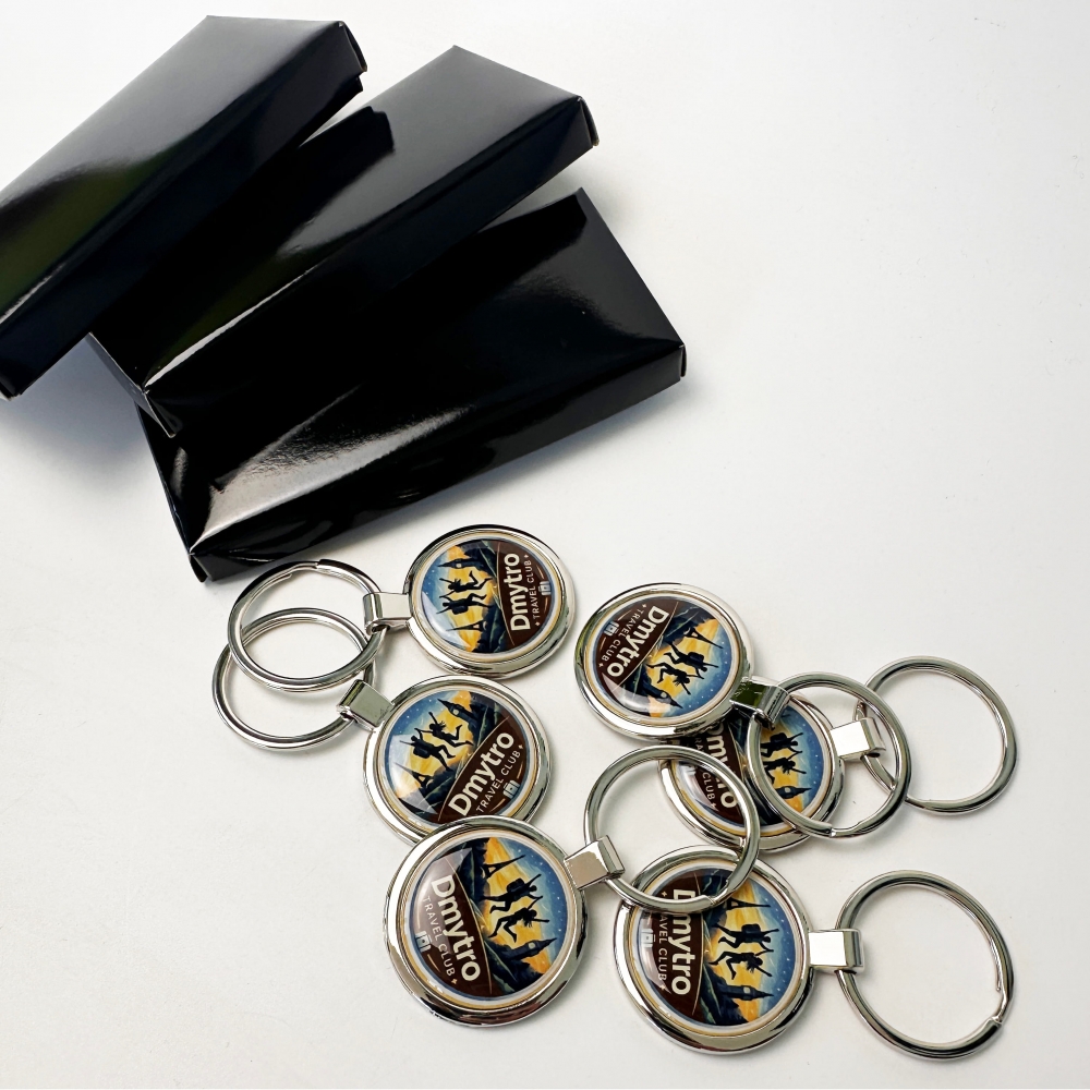 Брелок металлический с логотипом