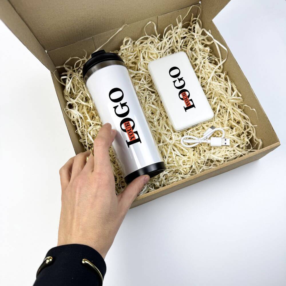 Подарочный набор с логотипом – Термокружка + Повербанк 10000 мАг