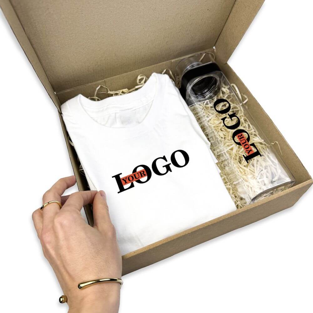 Подарунковий набір з логотипом – Футболка біла + Пляшка