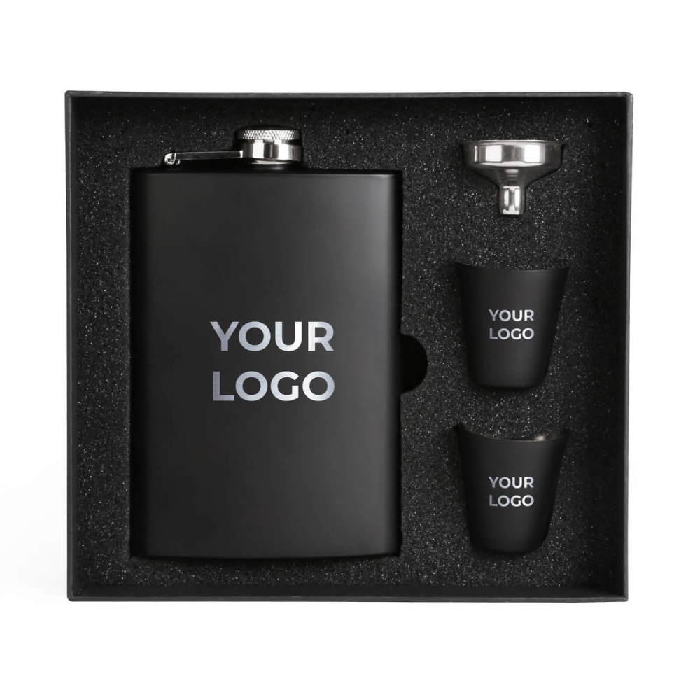 Фляга з логотипом та чарками