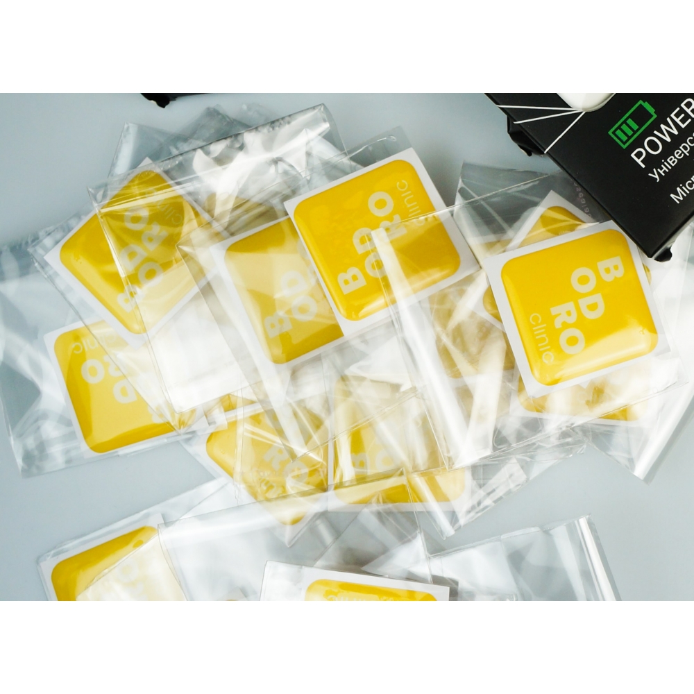 Наклейки на телефон с логотипом