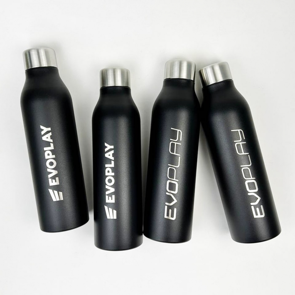 Термоси з логотипом на замовлення чорні